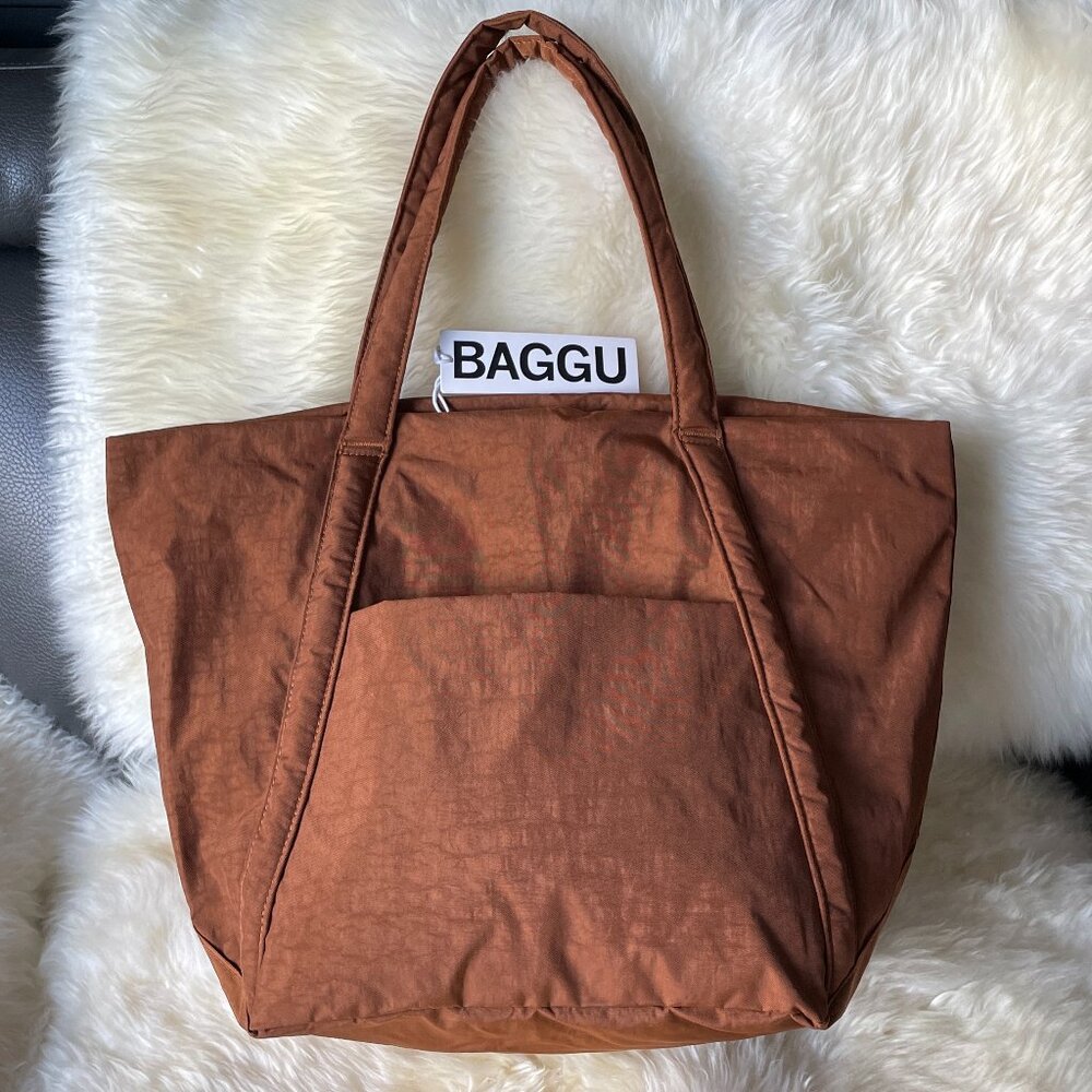 NWT Baggu Cloud Bag - Brown